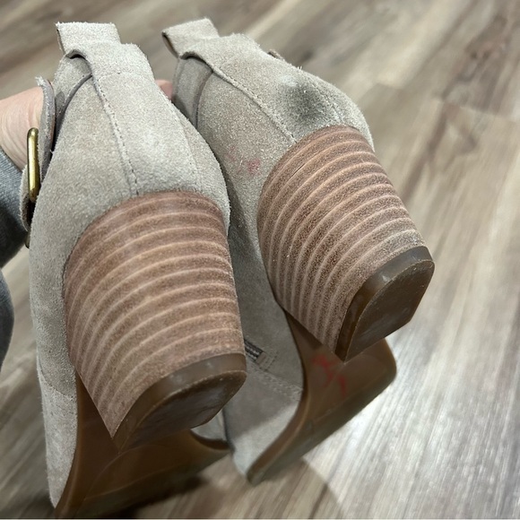 FRANCO SARTO Light Taupe Gray Ankle Boots Women Size 8M - Picture 12 of 16